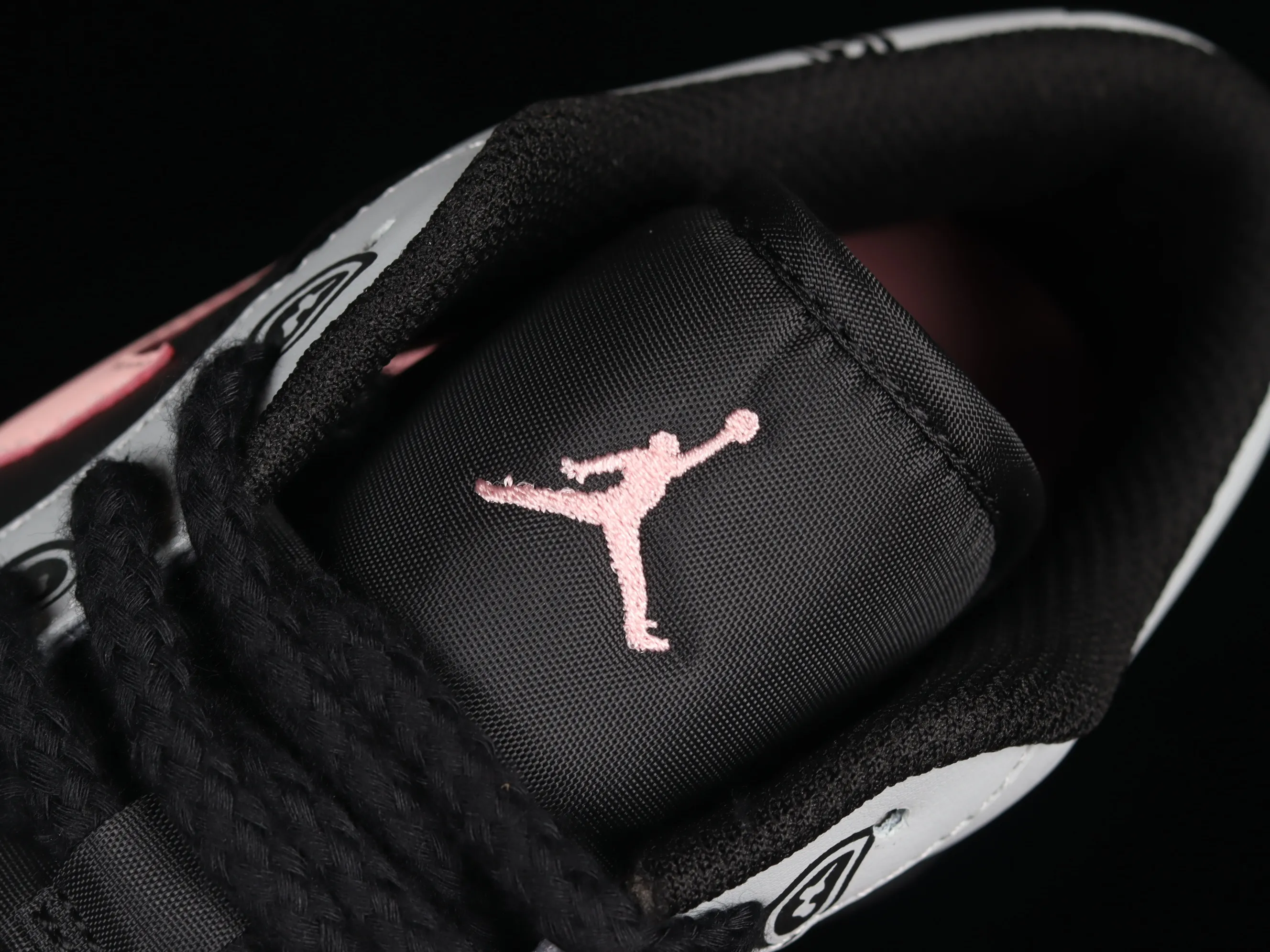 All categories Air Jordan Jordan series basketball shoes Air Jordan 1 Low Air Jordan 1 Low AJ1 Joe 1 customized sports culture basketball shoes 553558-062